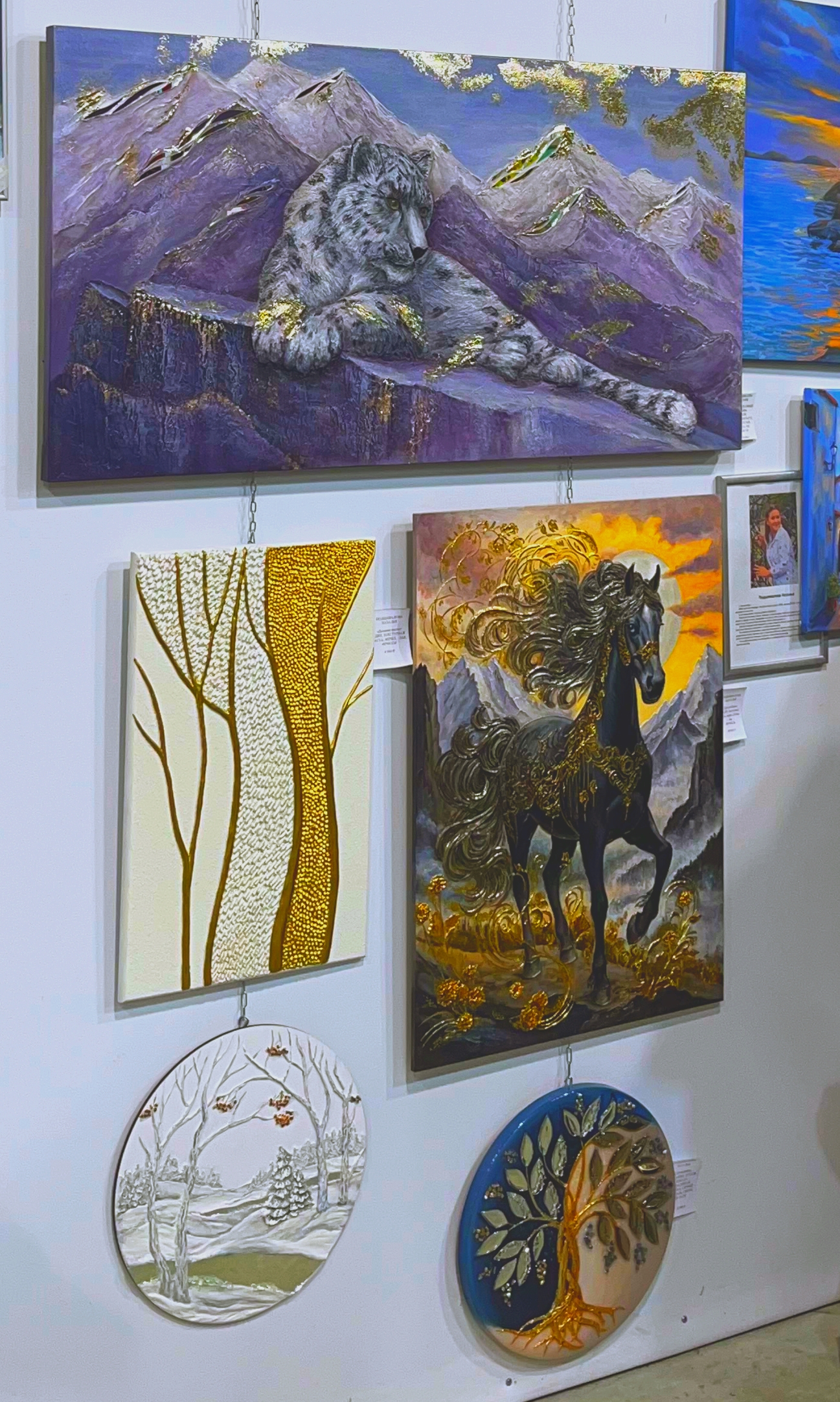 Часть стенда Натальи Подшиваловой